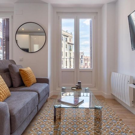 Charming Apartment For 4 Steps Away From Mercado De San Miguel , Calle Mayor IV مدريد المظهر الخارجي الصورة