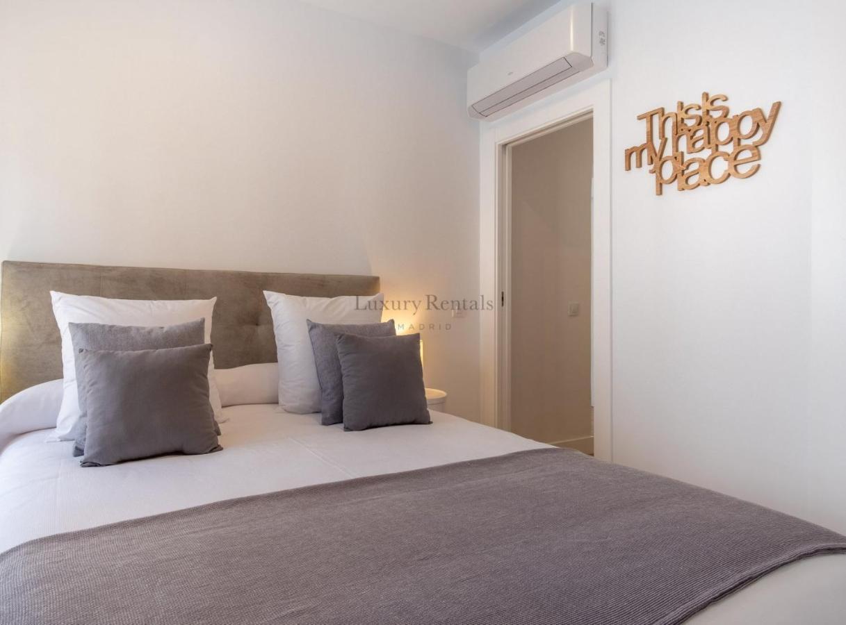 Charming Apartment For 4 Steps Away From Mercado De San Miguel , Calle Mayor IV مدريد المظهر الخارجي الصورة